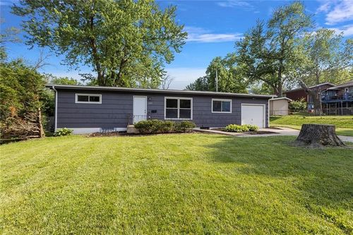 12205 E 46th St S, Independence, MO, 64055-5839 | Card Image