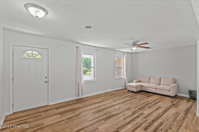 1292 Lake Cole Rd, House other with 3 bedrooms, 2 bathrooms and 1 parking in Midway Park NC | Image 8