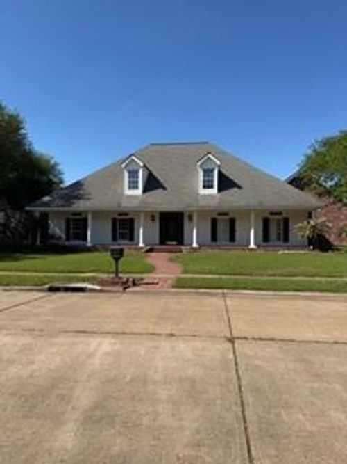 6328 Landmark Dr, Alexandria, LA, 71301-2342 | Card Image