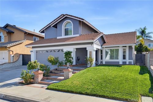 28744 Citrus Pl, Santa Clarita, CA, 91390-4126 | Card Image