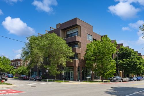 2e-2822 W Chicago Ave, CHICAGO, IL, 60622-8346 | Card Image
