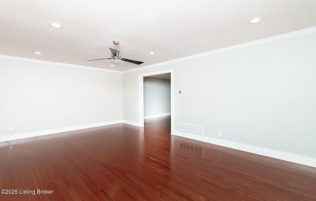7110 Fox Harbor Rd, House other with 6 bedrooms, 3 bathrooms and null parking in Prospect KY | Image 19