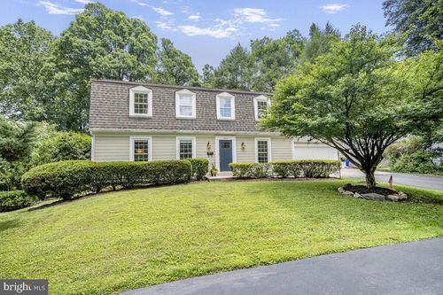 5410 Waneta Rd, BETHESDA, MD, 20816-2132 | Card Image