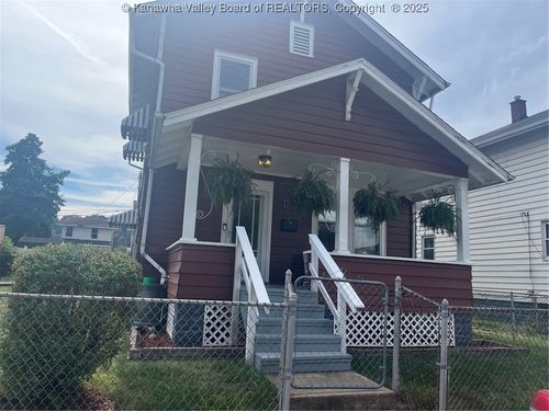 1207 1st Ave, Charleston, WV, 25302-1109 | Card Image
