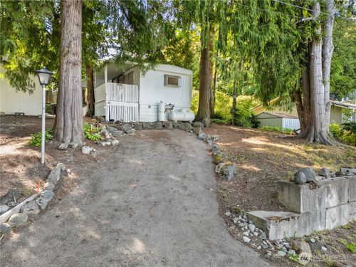 18745 1st Ave Ne, Suquamish, WA, 98392-9630 | Card Image