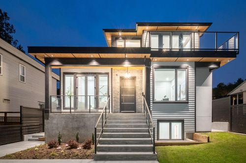 7739 Lee St, Burnaby, BC, V3N4B9 | Card Image