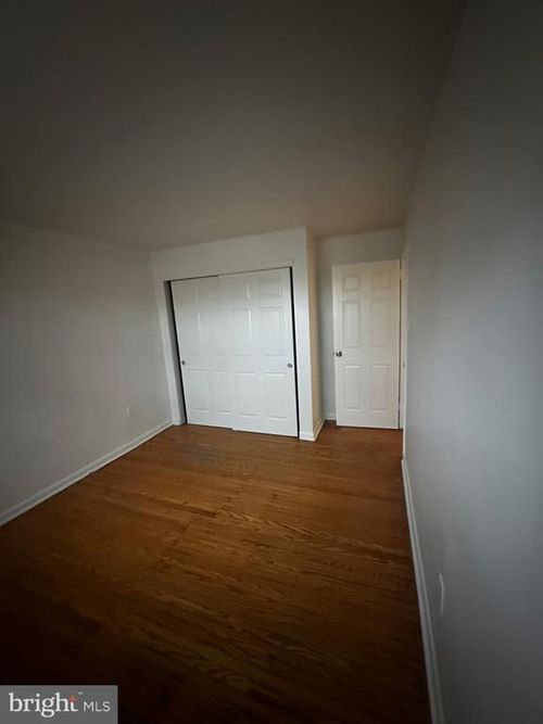 1-6402 Charles St, PHILADELPHIA, PA, 19135-3001 | Card Image