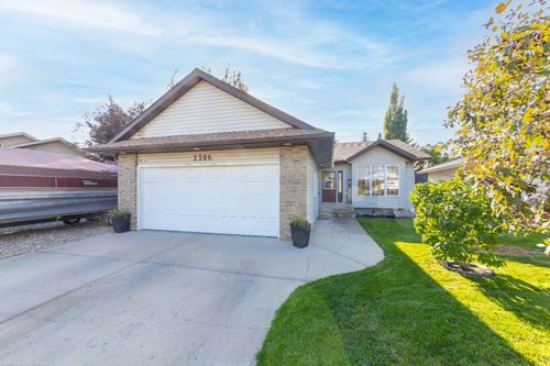 2306 52 Ave, Lloydminster, AB, T9V2Z8 | Card Image