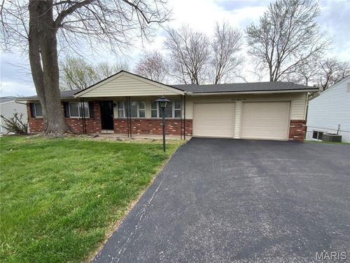 12806 Willowyck Dr, Saint Louis, MO, 63146-3728 | Card Image