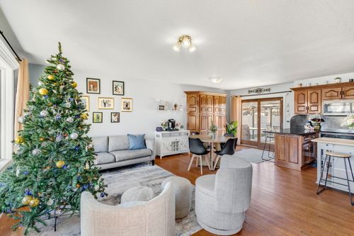 510 Manor Dr, Peotone, IL, 60468-9131 | Card Image