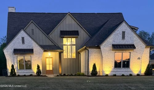 324 Oakworth Dr, Hernando, MS, 38632-1689 | Card Image