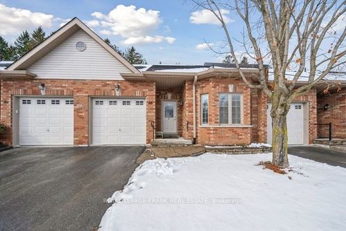 38-38 Fred Barnard Way, Uxbridge, ON, L9P0B9 | Card Image