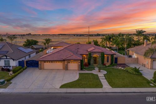 15056 Redwood Springs Dr, Bakersfield, CA, 93314-5260 | Card Image