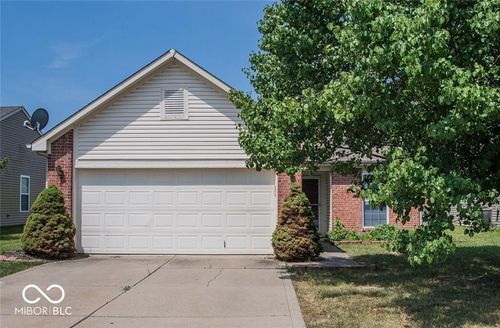 5834 Long Ridge Pl, Indianapolis, IN, 46221-4081 | Card Image