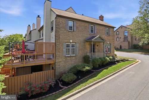 5916 Wescott Hills Way, ALEXANDRIA, VA, 22315-4740 | Card Image
