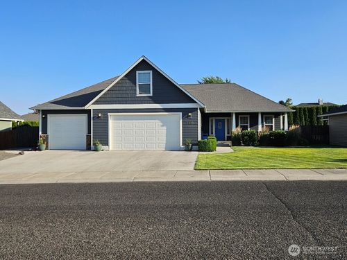 7808 W Mead Ave, Yakima, WA, 98908-1827 | Card Image