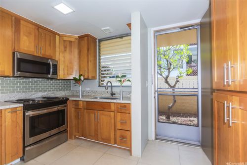 a104-1323 Makiki St, Honolulu, HI, 96814-1336 | Card Image