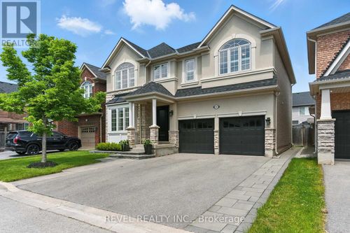 601 Brothers Crescent, Milton (CO Coates), ON, L9T0G8 | Card Image