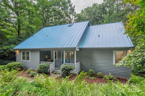 11 Claremont Dr, Flat Rock, NC, 28731-9789 | Card Image