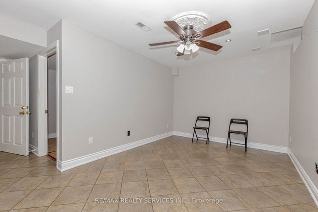 33 Leparc Rd, House other with 7 bedrooms, 5 bathrooms and 5 parking in Brampton ON | Image 39