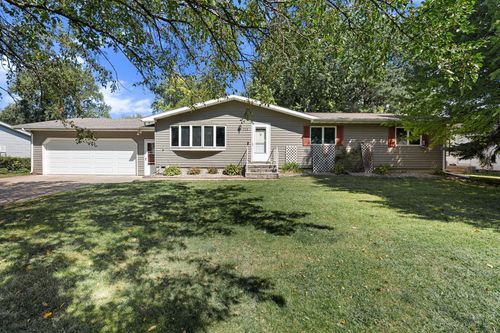 112 13th Ave Nw, Waseca, MN, 56093-2229 | Card Image