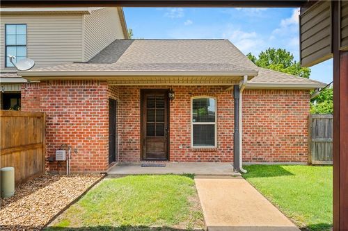 720 Toulouse St Street, Alexandria, LA, 71303 | Card Image