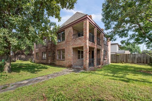1709 Calumet St, Houston, TX, 77004-7209 | Card Image