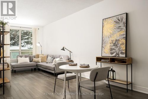 111-48 Suncrest Blvd, Thornhill, ON, L3T7Y5 | Card Image