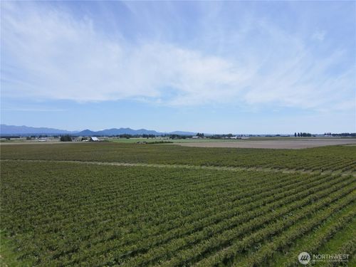 0 Young Rd, Mount Vernon, WA, 98273 | Card Image