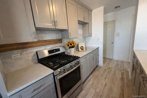 709-1966 Newbold Ave, Bronx, NY, 10472-5025 | Card Image