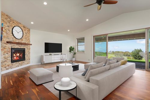 67-1027 Wainoenoe Rd, Kamuela, HI, 96743-5611 | Card Image