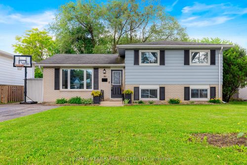 40 Meighen Cres, Brockville, ON, K6V3J7 | Card Image