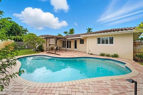 3697 Ne 19th Avenue, Oakland Park, FL, 33308 | Card Image