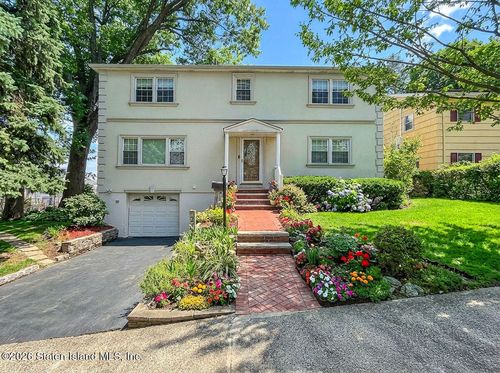 25 Dutchess Ave, Staten Island, NY, 10304-3001 | Card Image