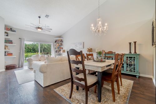 10537 Pelican Dr, Wellington, FL, 33414-6167 | Card Image
