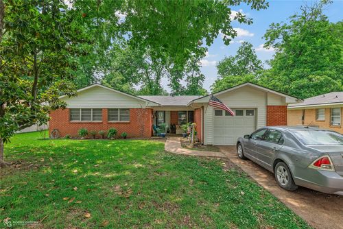 2420 Ashland Ave, Bossier City, LA, 71111-2405 | Card Image