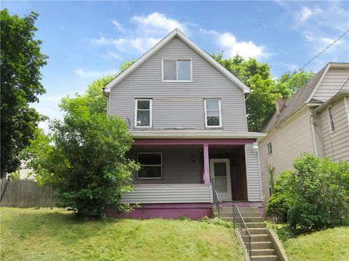 546 Ridge Ave, New Kensington, PA, 15068 | Card Image