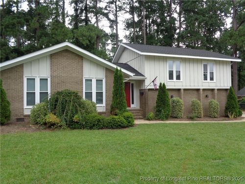 201 Rivenoak Dr, Fayetteville, NC, 28303-4626 | Card Image