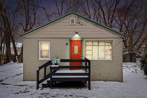 1710 N Park St, Kalamazoo, MI, 49007-1853 | Card Image