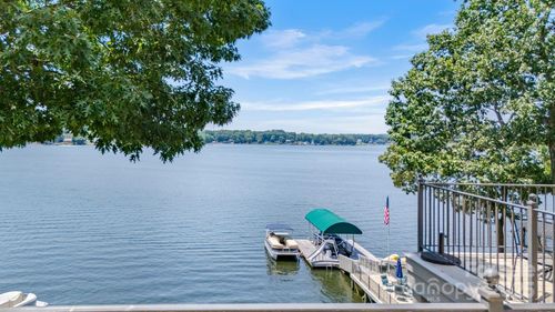 223 Larkspur Ln, Lexington, NC, 27292-0015 | Card Image
