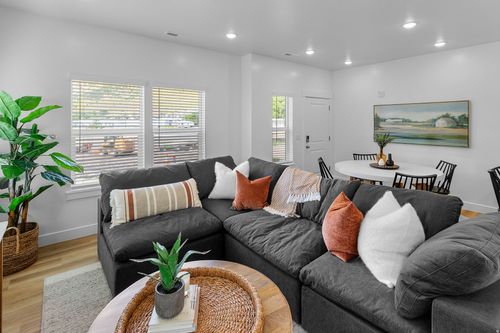 177-2264 W 1400 N, Farr West, UT, 84404 | Card Image