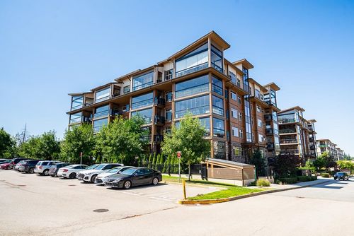 b324-20716 Willoughby Town Centre Dr, Langley, BC, V2Y3J8 | Card Image