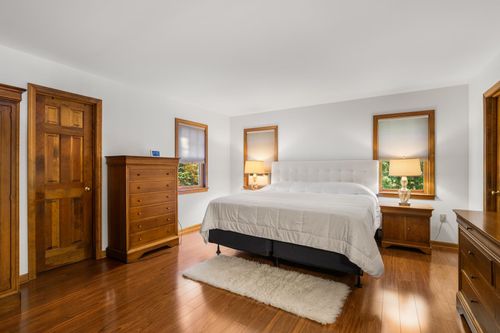7 Bartlett Rd, Stratham, NH, 03885-2465 | Card Image