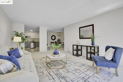842-555 Pierce St, Albany, CA, 94706-1513 | Card Image