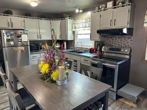 202 Alvin Cir, Beaver Dam, WI, 53916-2878 | Card Image