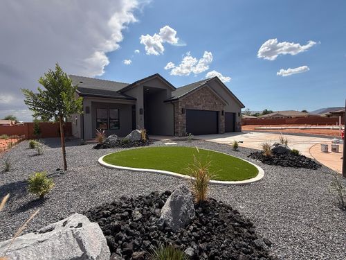 75 W Serenity Cir, Ivins, UT, 84738-6382 | Card Image
