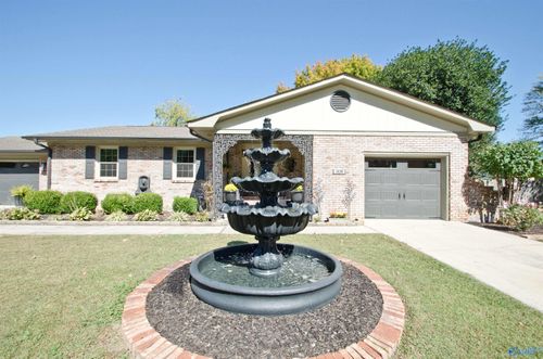 18296 Elles Dr, Athens, AL, 35611-5625 | Card Image