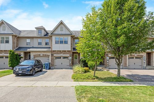 324 Severn Dr, Guelph, ON, N1E0E9 | Card Image