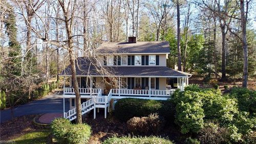 426 Lakewood Dr, Wilkesboro, NC, 28697-8459 | Card Image