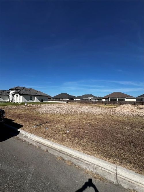 1908 W 26th 1/2 St, Mission, TX, 78574-8201 | Card Image